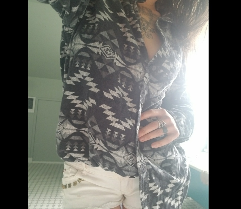 Shirt - Picture 2 of 3